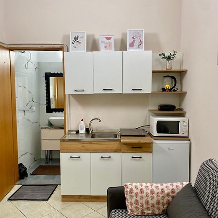 Dori'S Wilson Studio At Blloku Neighborhood Τίρανα Εξωτερικό φωτογραφία